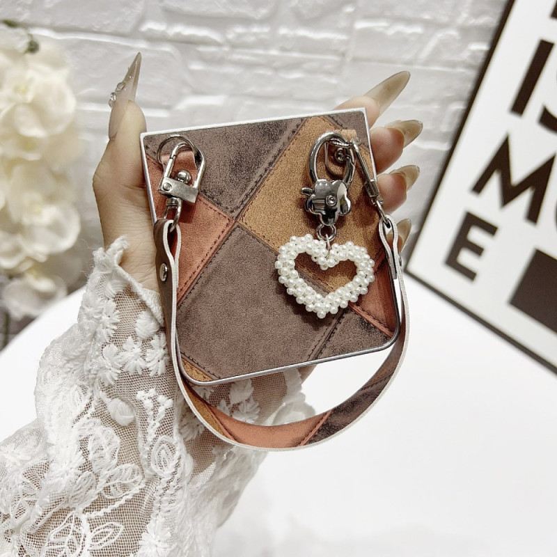 Tok Samsung Galaxy Z Flip 7 Medál És Csuklópánt