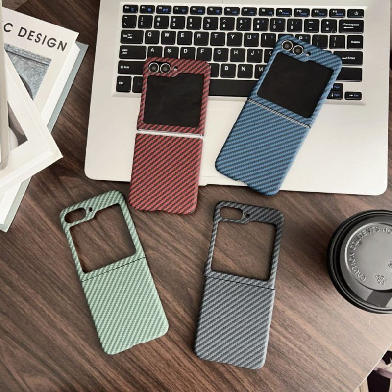 Tok Samsung Galaxy Z Flip 7 Fe Mágneses Szénszálas Textúra